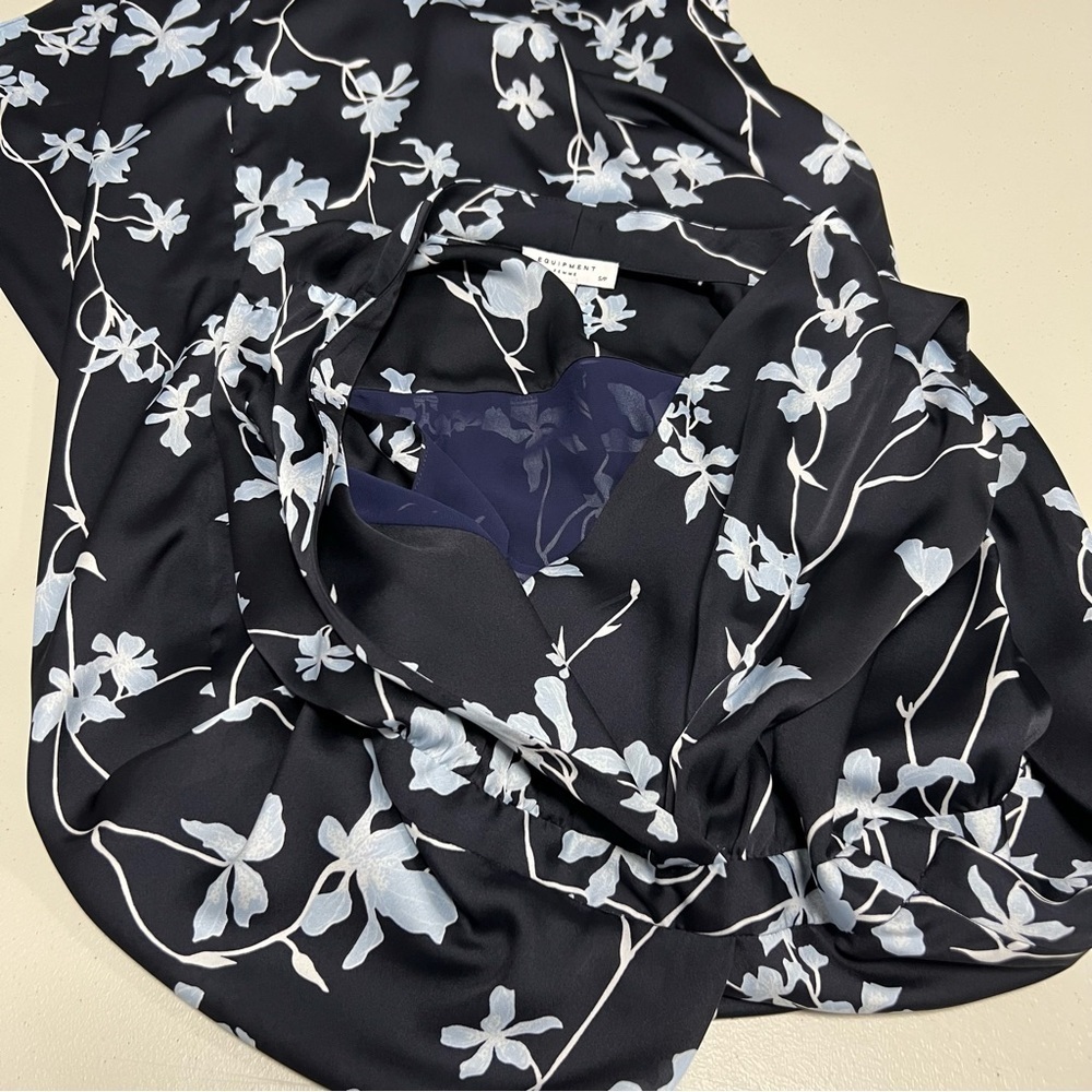 EQUIPMENT Femme Sleeveless Floral Dress - Picture 11 of 15